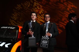 La temporada 2025 de @trucksmexicoseries nos dejó grandes momentos y cada logro es gracias a todo su apoyo, sin ese impulso, nada sería posible👊

Estos trofeos los levantamos juntos‼️

#Mateo5 #HazloPrime #HOSpeedRacing